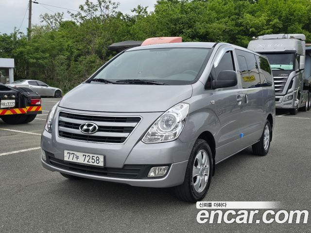 Hyundai Starex 2015 thumb 2