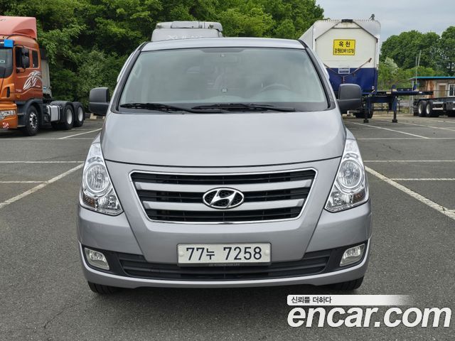 Hyundai Starex 2015 thumb 3