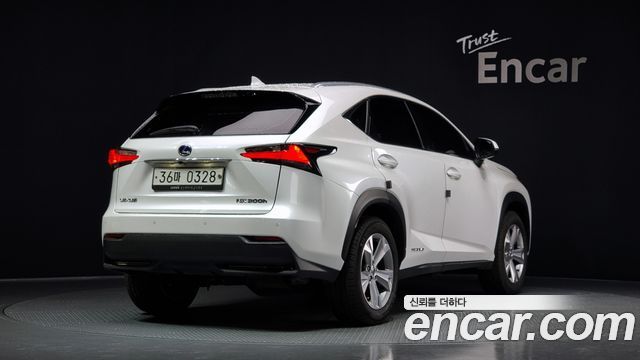 Lexus NX 2016 thumb 3