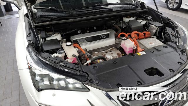 Lexus NX 2016 thumb 7