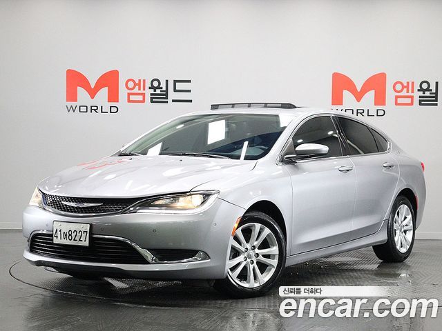 Chrysler 200 2015 thumb 2
