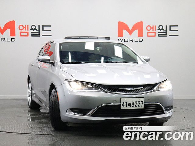 Chrysler 200 2015 thumb 3