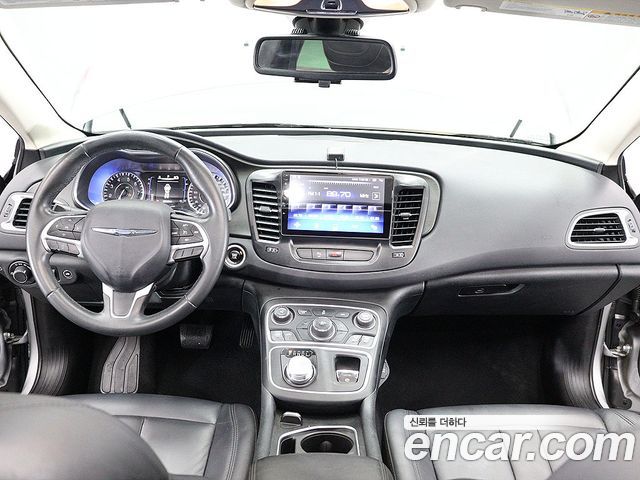 Chrysler 200 2015 thumb 7
