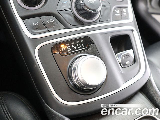 Chrysler 200 2015 thumb 11
