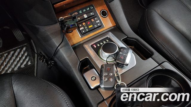 Land Rover Discovery 2012 thumb 10