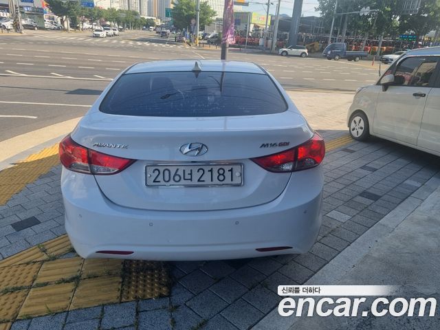 Hyundai Avante 2012 thumb 4