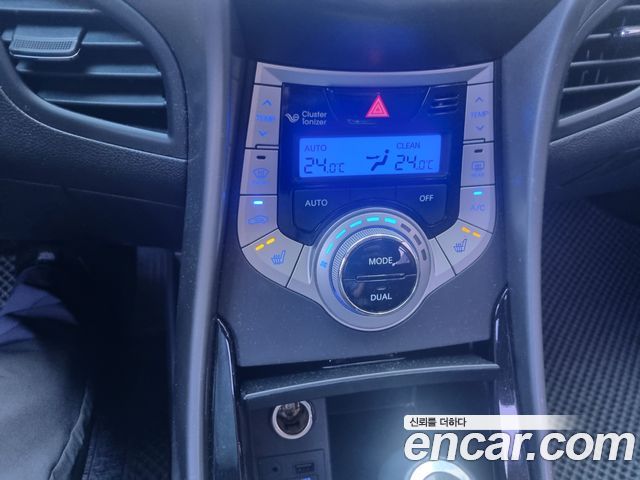 Hyundai Avante 2012 thumb 9