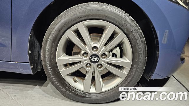 Hyundai Avante 2016 thumb 6