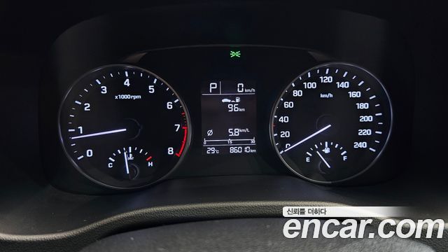 Hyundai Avante 2016 thumb 9