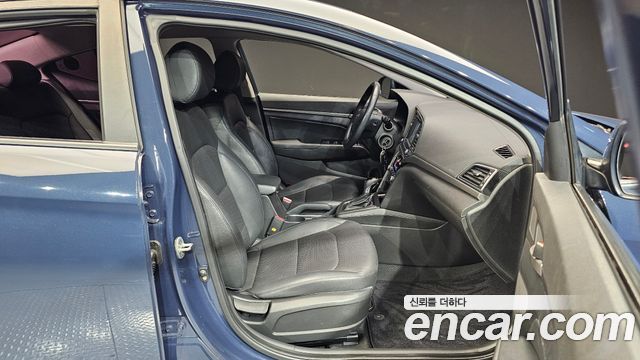 Hyundai Avante 2016 thumb 11