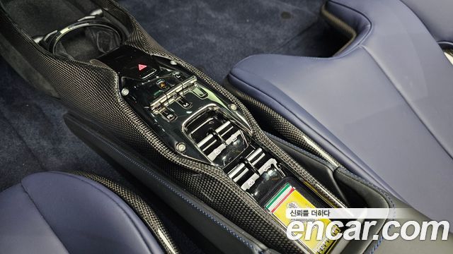 Ferrari SF90 2023 thumb 10