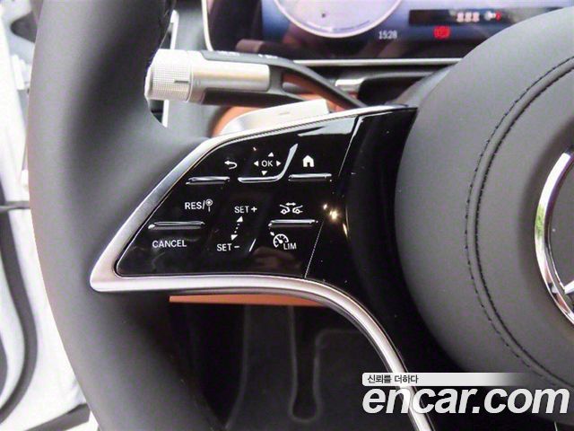 Mercedes-Benz S-Class 2025 thumb 11