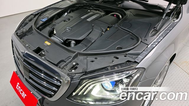 Mercedes-Benz S-Class 2018 thumb 6