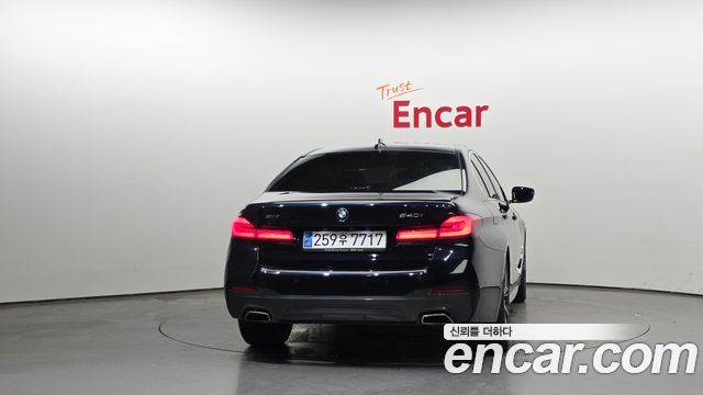 BMW 5 серии 2021 thumb 5