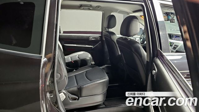 SsangYong Korando 2018 thumb 12