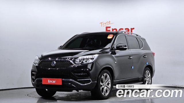 SsangYong Rexton 2018 thumb 2