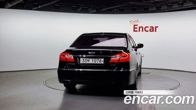 Hyundai Genesis 2013 thumb 5
