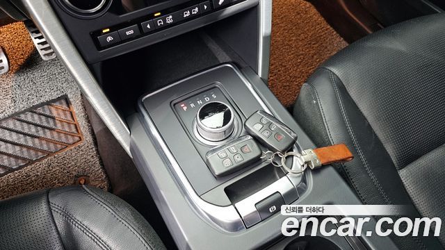 Land Rover Discovery Sport 2016 thumb 9