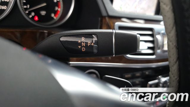 Mercedes-Benz E-Class 2014 thumb 9