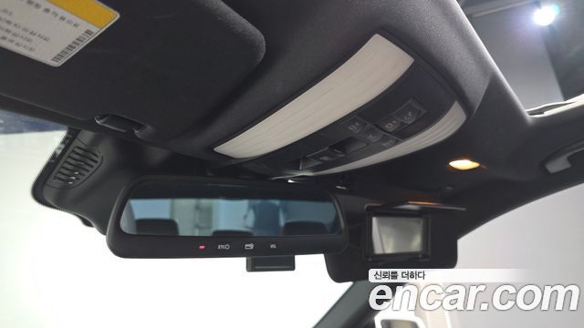 Mercedes-Benz E-Class 2014 thumb 11