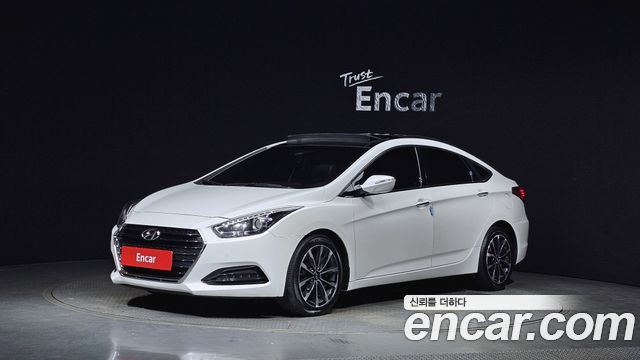 Hyundai i40 2012 thumb 2
