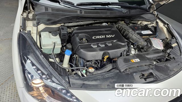 Hyundai i40 2012 thumb 6