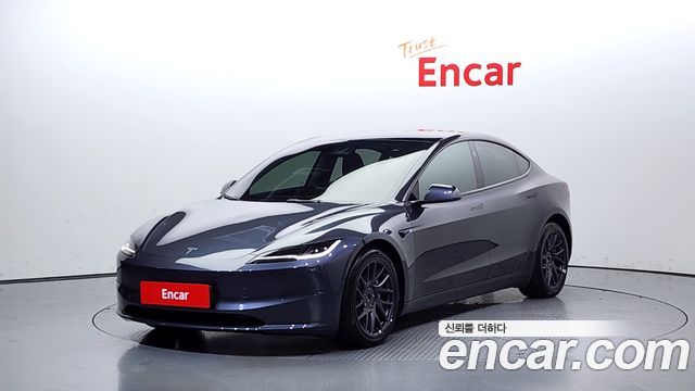 Tesla Model 3 2024 thumb 2
