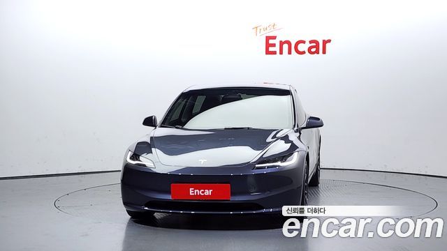 Tesla Model 3 2024 thumb 4