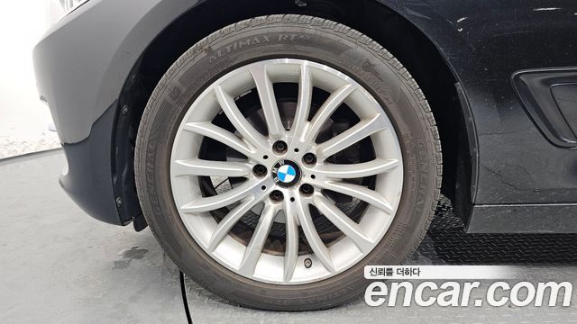 BMW 3 серии GT 2018 thumb 6
