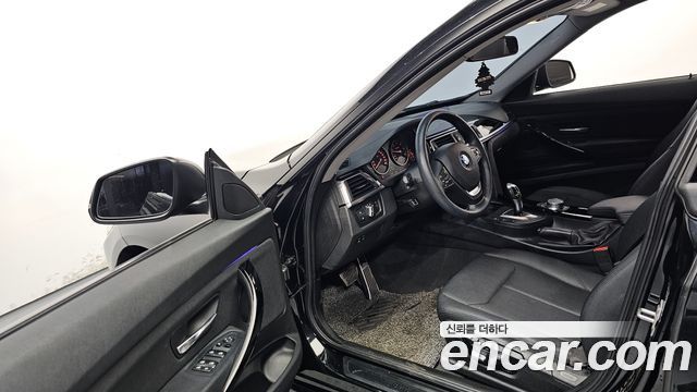 BMW 3 серии GT 2018 thumb 11