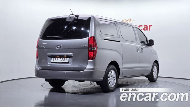 Hyundai Starex 2019 thumb 3