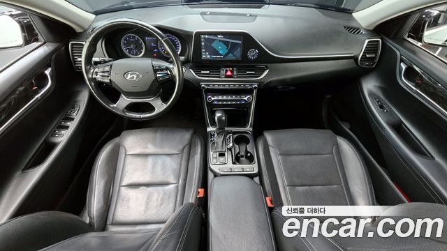 Hyundai Grandeur 2018 thumb 8