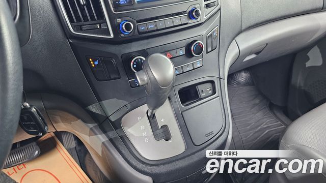 Hyundai Starex 2016 thumb 9