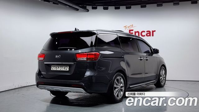 Kia Carnival 2015 thumb 3