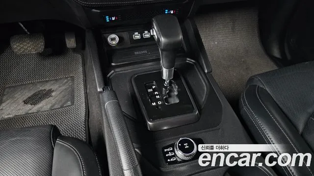 SsangYong Rexton 2022 thumb 9