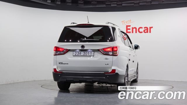 SsangYong Korando 2014 thumb 5