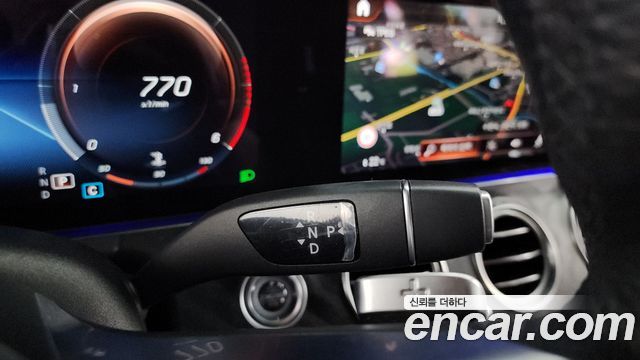 Mercedes-Benz E-Class 2020 thumb 9