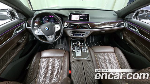 BMW 7 серии 2019 thumb 8