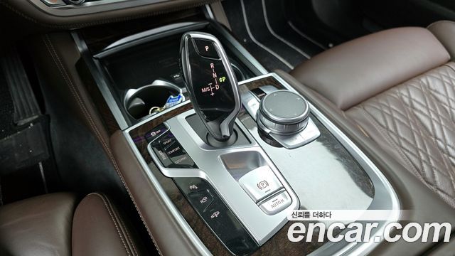 BMW 7 серии 2019 thumb 10