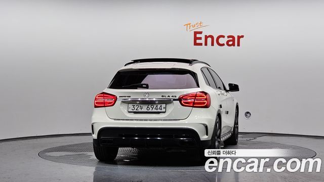 Mercedes-Benz GLA 2016 thumb 5