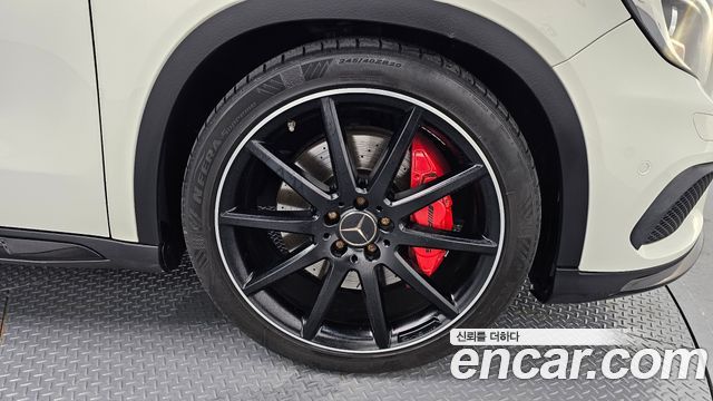 Mercedes-Benz GLA 2016 thumb 6