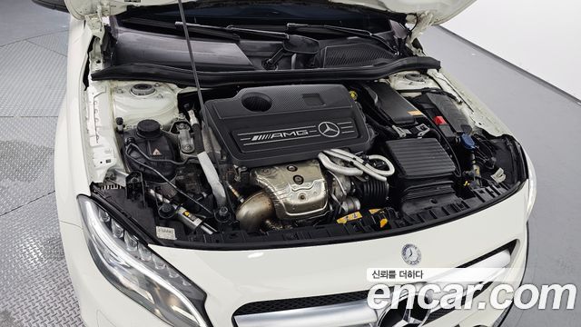 Mercedes-Benz GLA 2016 thumb 7