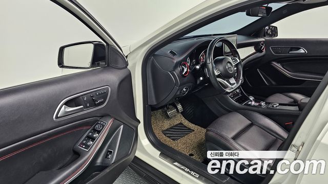 Mercedes-Benz GLA 2016 thumb 11