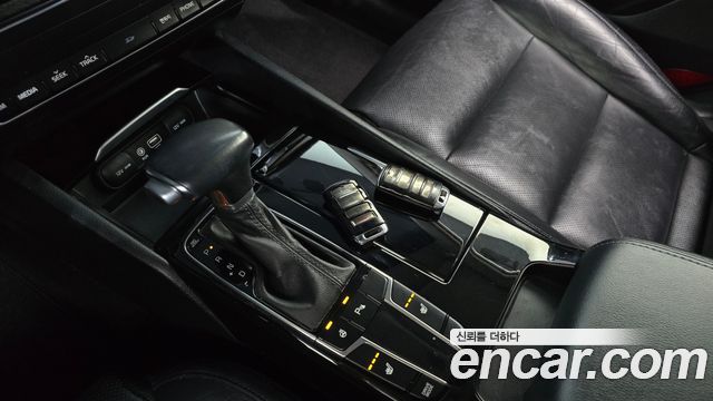 Kia K7 2017 thumb 10