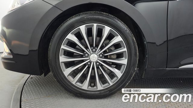 Hyundai Grandeur 2013 thumb 6