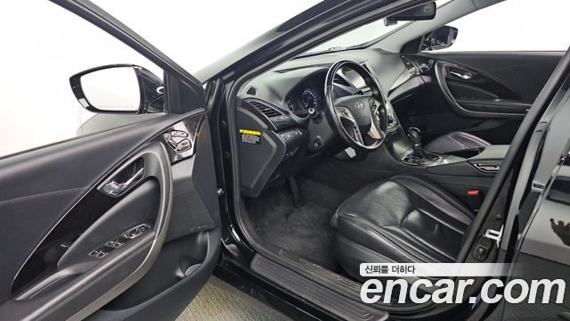 Hyundai Grandeur 2013 thumb 11