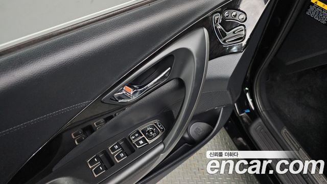 Hyundai Grandeur 2013 thumb 12