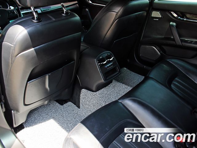Maserati Quattroporte 2013 thumb 9