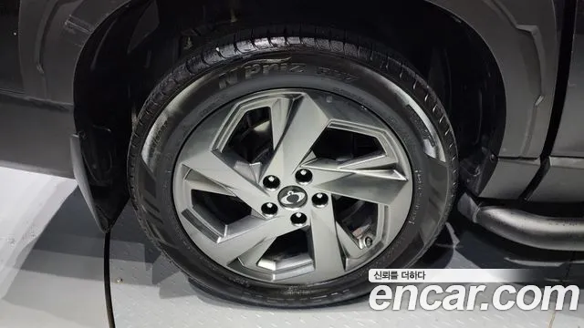 SsangYong Rexton 2023 thumb 5