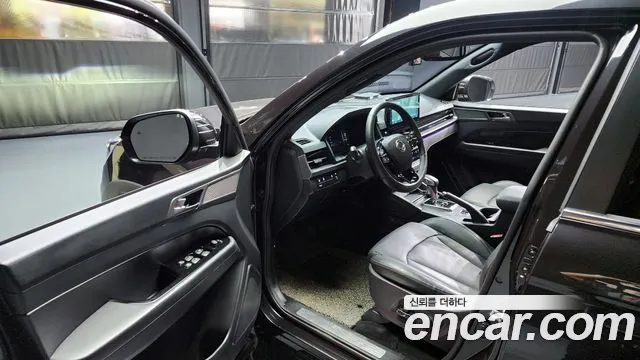 SsangYong Rexton 2023 thumb 10